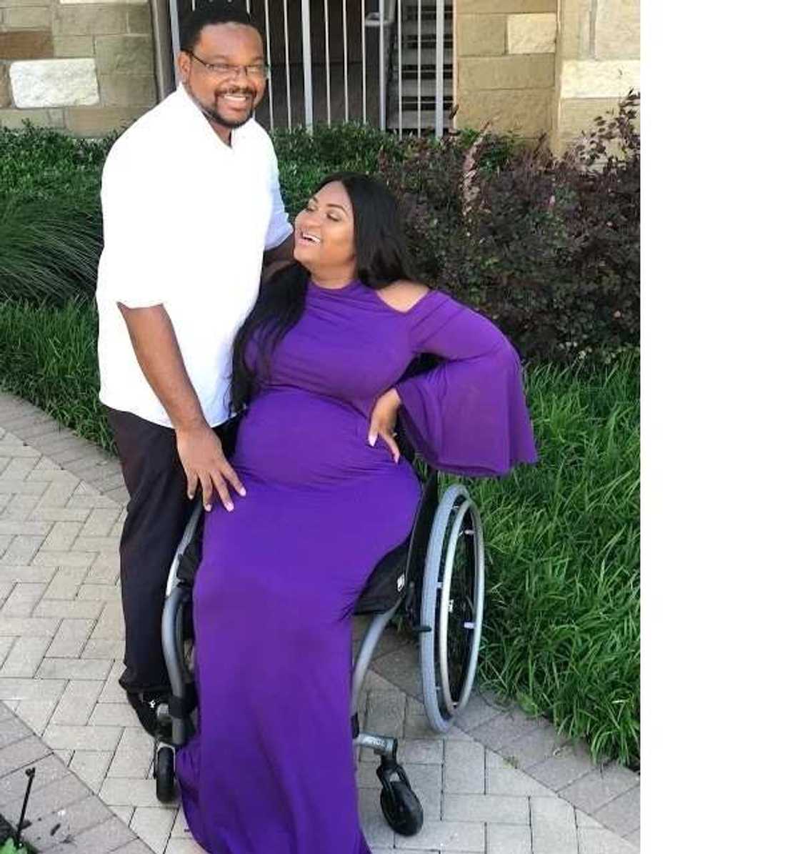 Popular Nigerian blogger in wheelchair Lizzy Oke announced her pregnancy with beautiful photos Popular Nigerian blogger in wheelchair Lizzy Oke announced her pregnancy with beautiful photos