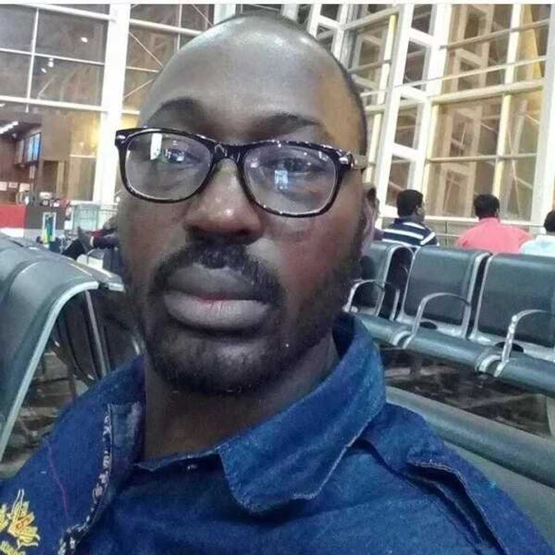 Young man scams lady on Facebook then this happens Young man scams lady on Facebook then this happens