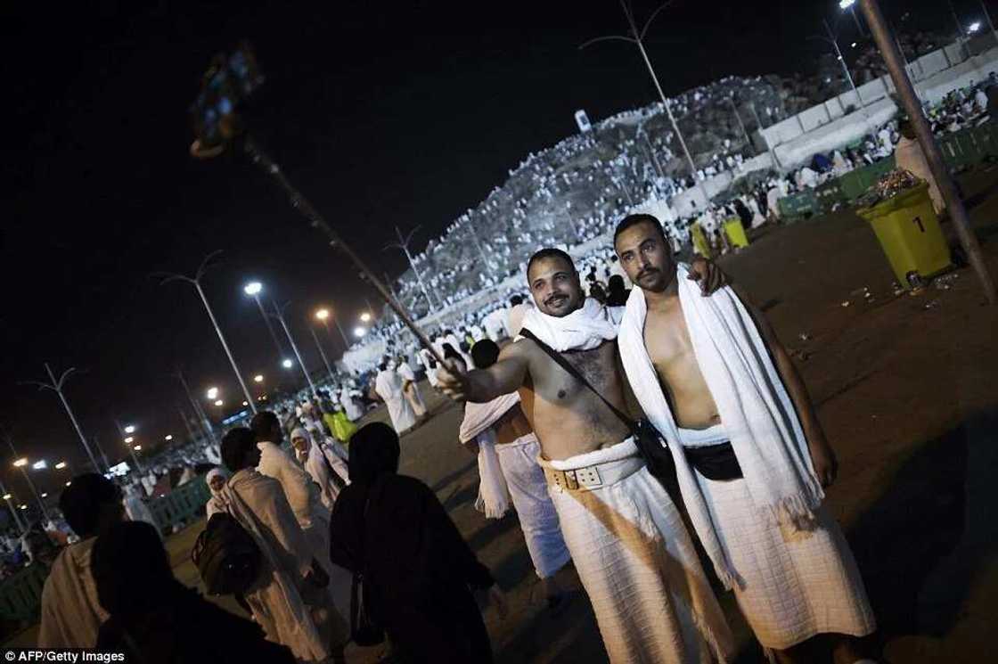 Muslims Gather At Mount Arafat To Mark Peak Of Hajj 2015 Muslims Gather At Mount Arafat To Mark Peak Of Hajj 2015
