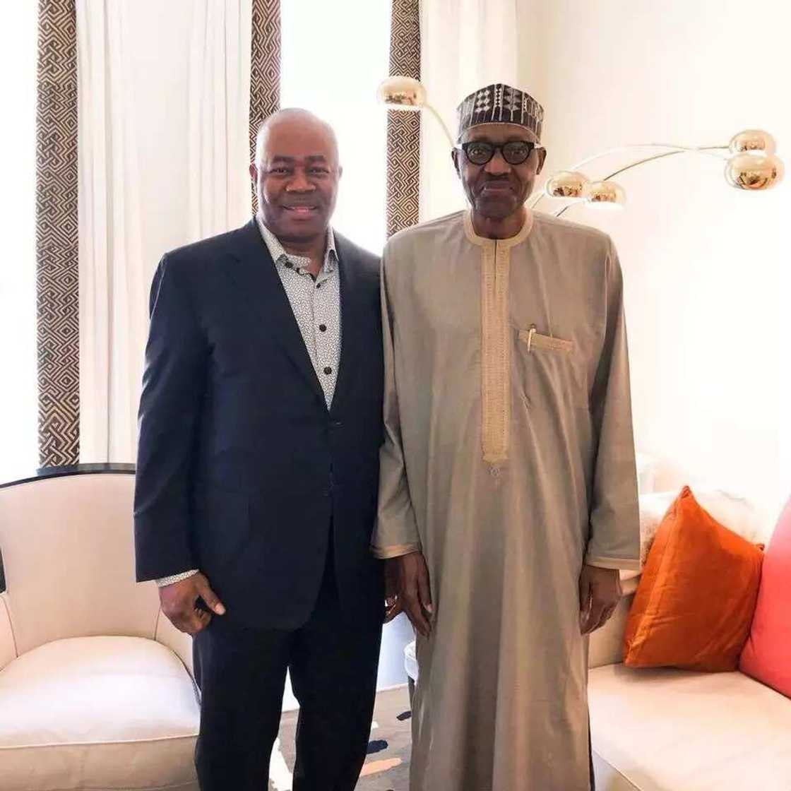 Da duminsa: Tsohon gwamnan PDP da ya koma APC sun gana da Buhari a Ingila, duba hotuna Da duminsa: Tsohon gwamnan PDP da ya koma APC sun gana da Buhari a Ingila, duba hotuna