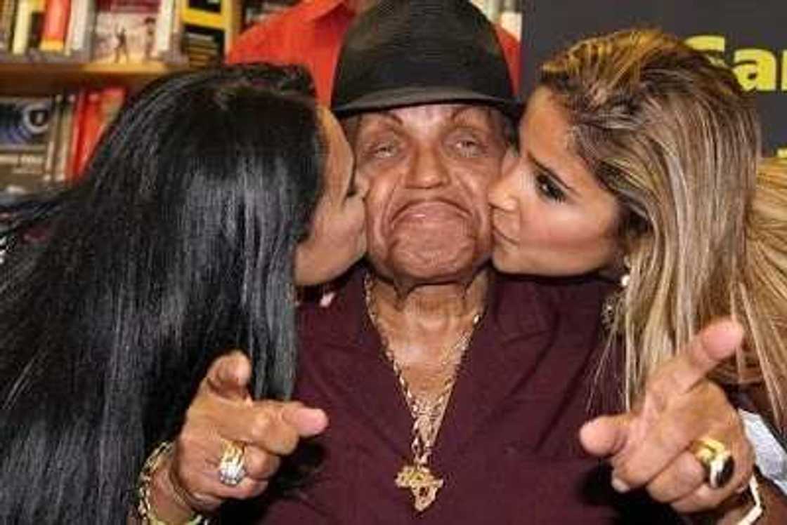 Joe Jackson Suffers Stroke After Taking Viagra Pills Joe Jackson Suffers Stroke After Taking Viagra Pills