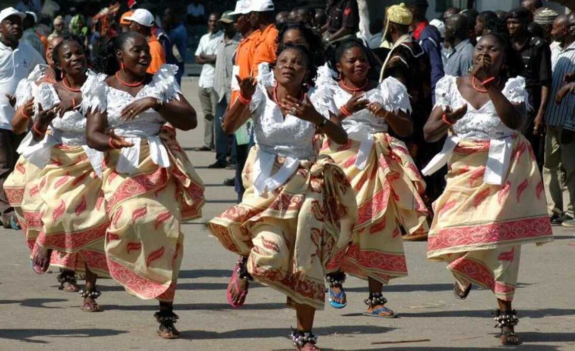 Igbo language history Igbo language history
