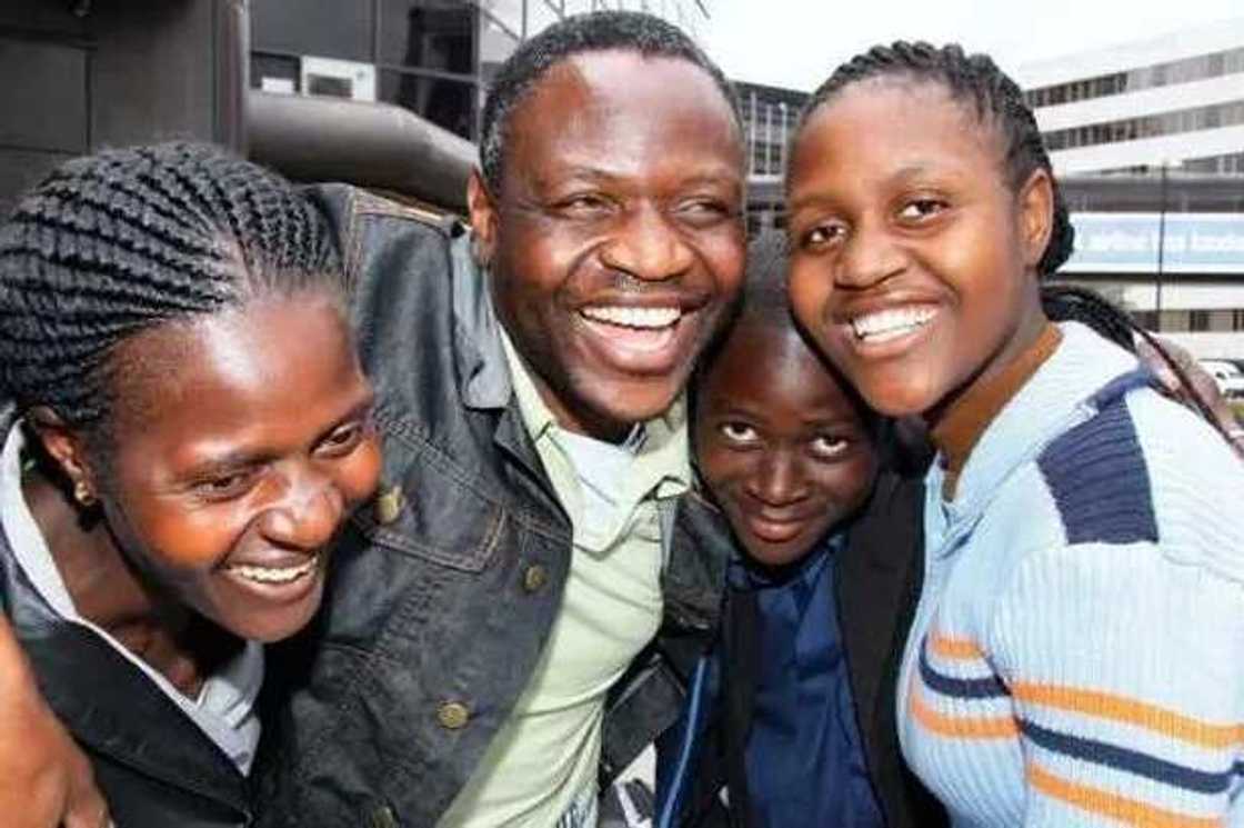 Immigrant unites with family. Immigrant unites with family.