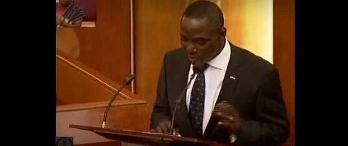 BREAKING: Nigerian Senate Confirms 18 Ministers BREAKING: Nigerian Senate Confirms 18 Ministers