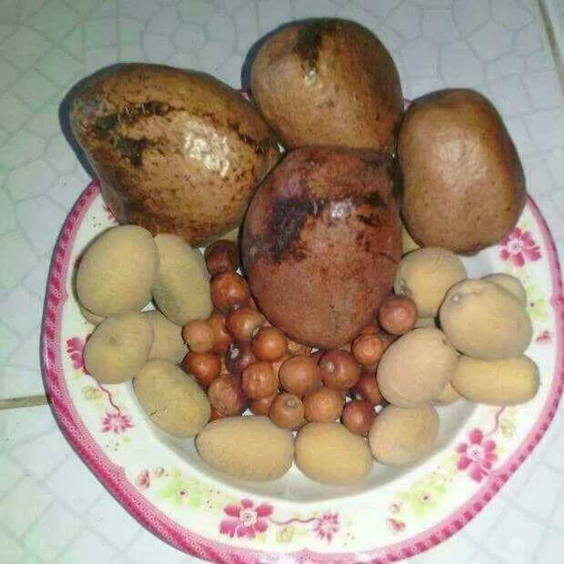 Amfanin Goruba 10 ga lafiyar jikin dan Adam Amfanin Goruba 10 ga lafiyar jikin dan Adam