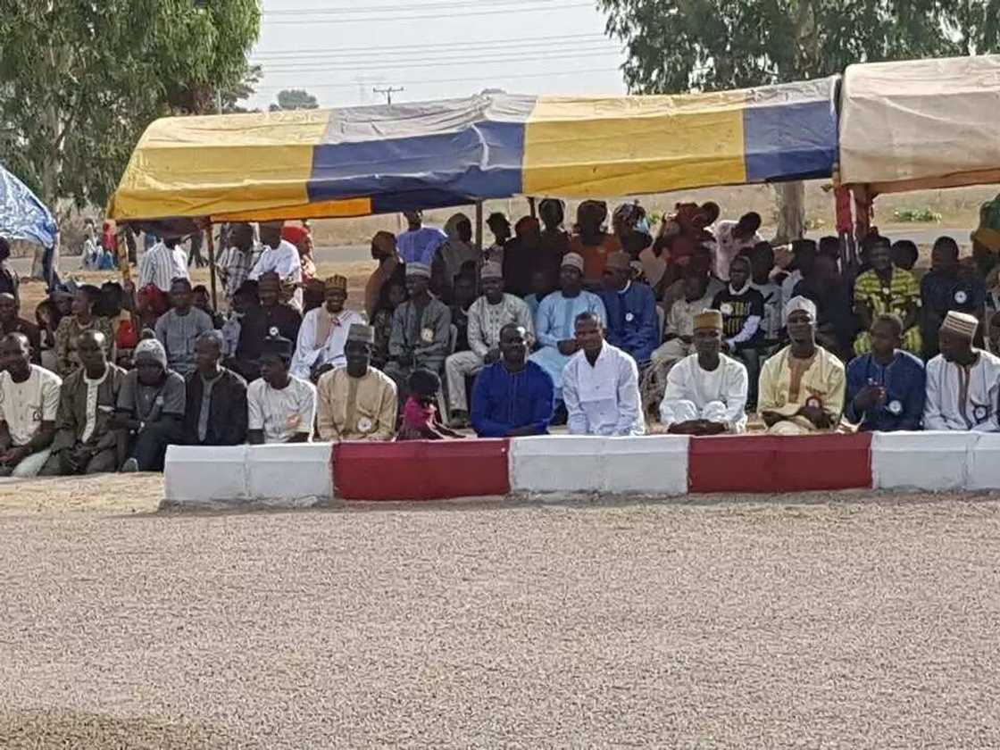 Kayatattun hotunan faretin kammala bayar da horo ga sabbin sojojin kasa a Jaji Kayatattun hotunan faretin kammala bayar da horo ga sabbin sojojin kasa a Jaji