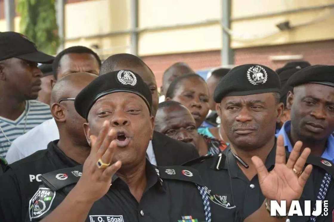 Breaking: Head of the dreaded Badoo cult group paraded in Lagos Breaking: Head of the dreaded Badoo cult group paraded in Lagos