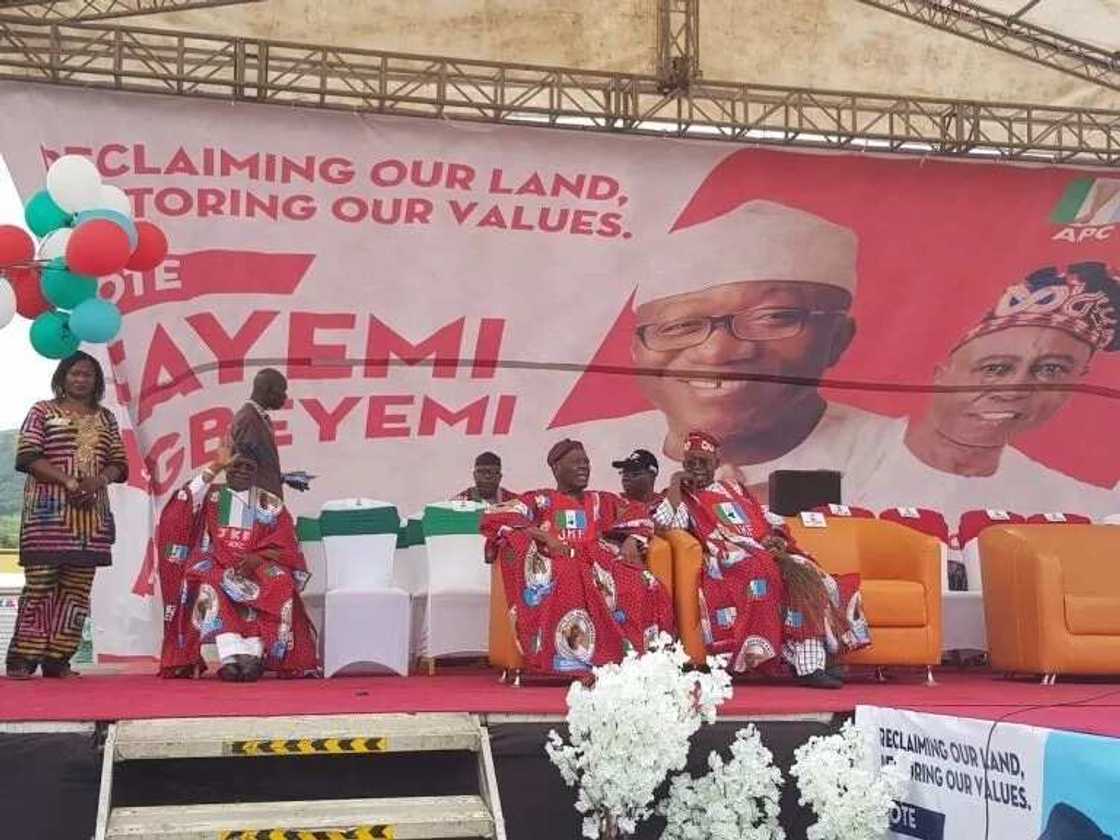 Jam’iyyar APC ta fara harin Taraba da Gombe bayan lashe zaben Ekiti Jam’iyyar APC ta fara harin Taraba da Gombe bayan lashe zaben Ekiti