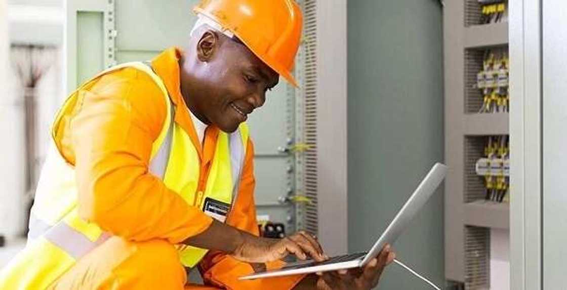 electrical engineer electrical engineer