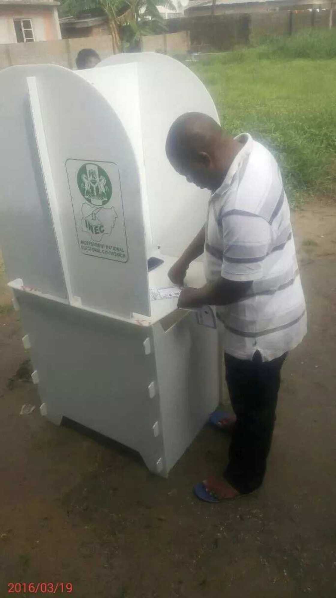 Rivers rerun: Violence erupts as INEC suspends poll in 8 LGAs Rivers rerun: Violence erupts as INEC suspends poll in 8 LGAs