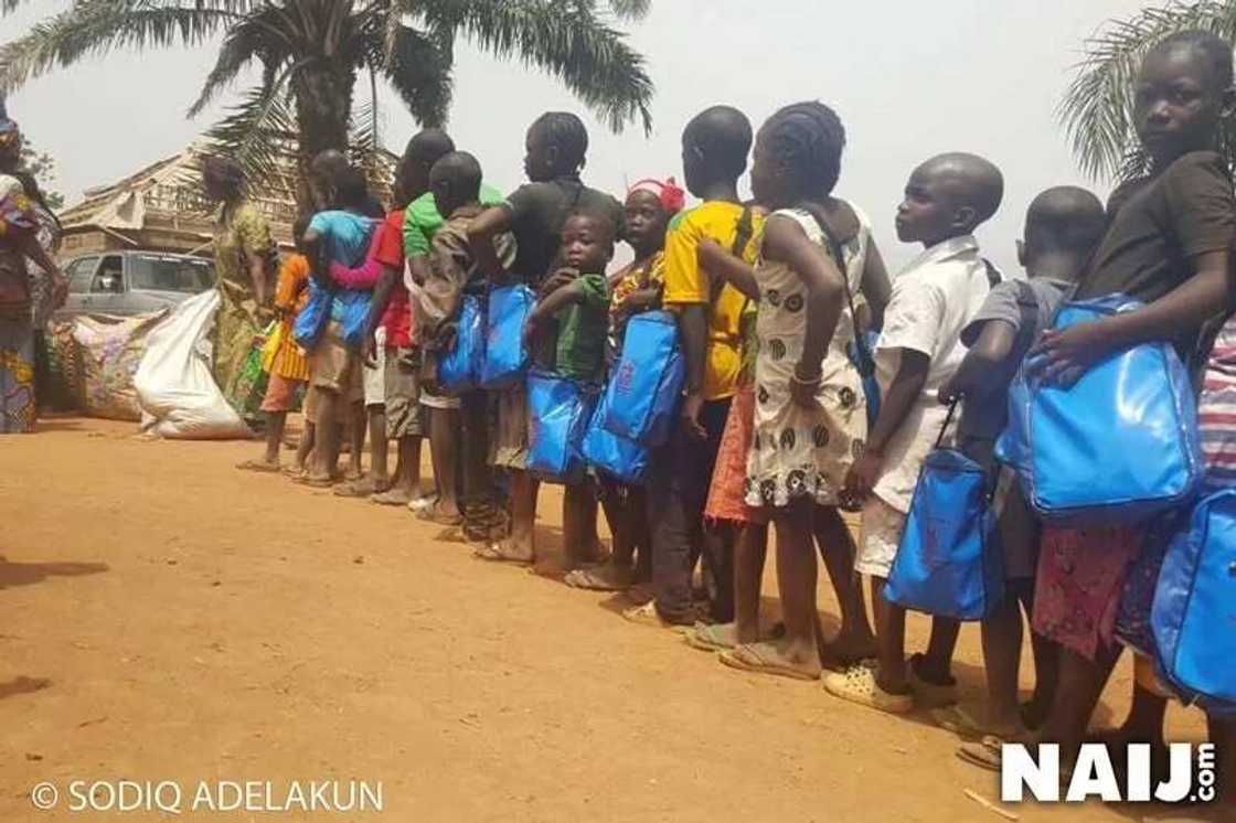 How Fulani herdsmen prevented us from getting Red Cross relief materials - Southern Kaduna resident (photos, video) How Fulani herdsmen prevented us from getting Red Cross relief materials - Southern Kaduna resident (photos, video)
