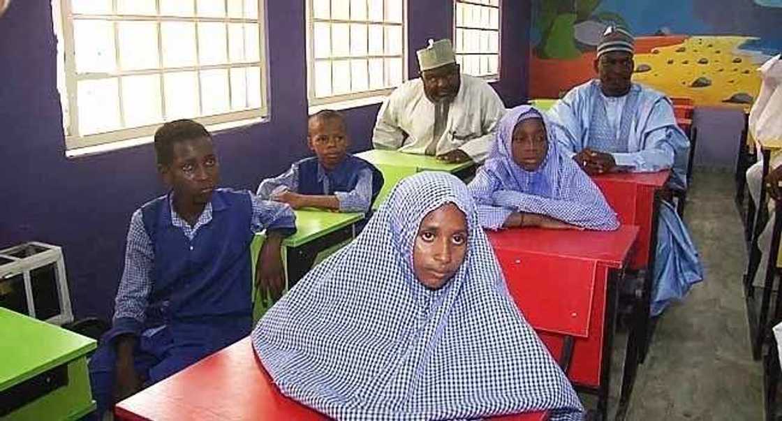 Daga yanzu laifi ne aurar da macen da bata haura shekaru 18 ba - Gwamnatin jihar Borno Daga yanzu laifi ne aurar da macen da bata haura shekaru 18 ba - Gwamnatin jihar Borno