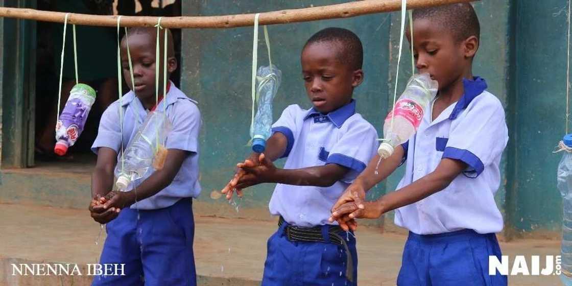 Bridging gaps in school hygiene through student ambassadors (photos) Bridging gaps in school hygiene through student ambassadors (photos)