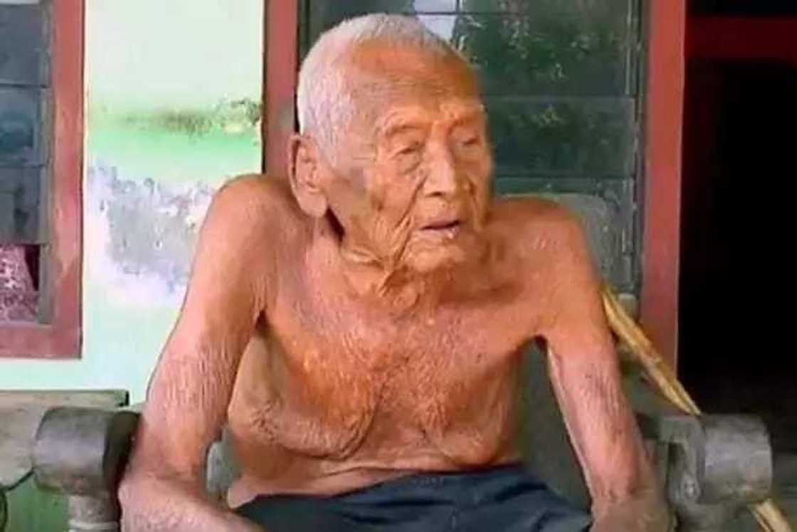Mutumin da yafi dadewa a Duniya mai shekaru 145. Mutumin da yafi dadewa a Duniya mai shekaru 145.