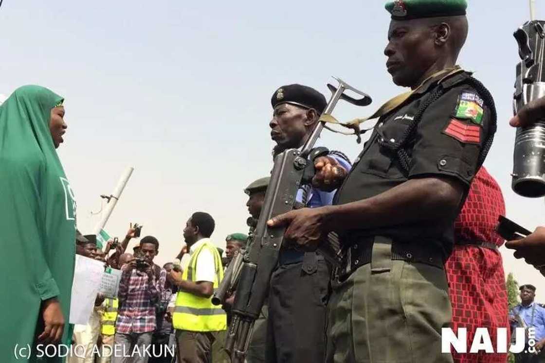 Live Updates: Anti-Government protest kicks off as Nigerians gather in Lagos, Abuja (photos,video) Live Updates: Anti-Government protest kicks off as Nigerians gather in Lagos, Abuja (photos,video)