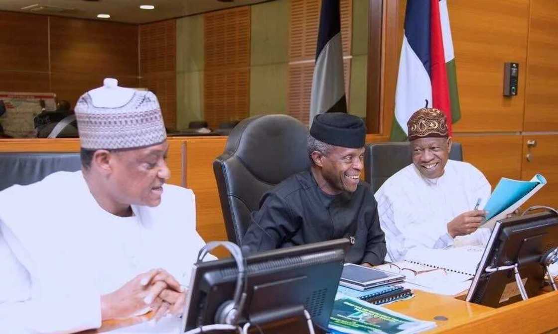 Kididdigar irin ayyukan da Ministan Tsaro Mansur dan-Ali yayi a cikin shekarun nan Kididdigar irin ayyukan da Ministan Tsaro Mansur dan-Ali yayi a cikin shekarun nan