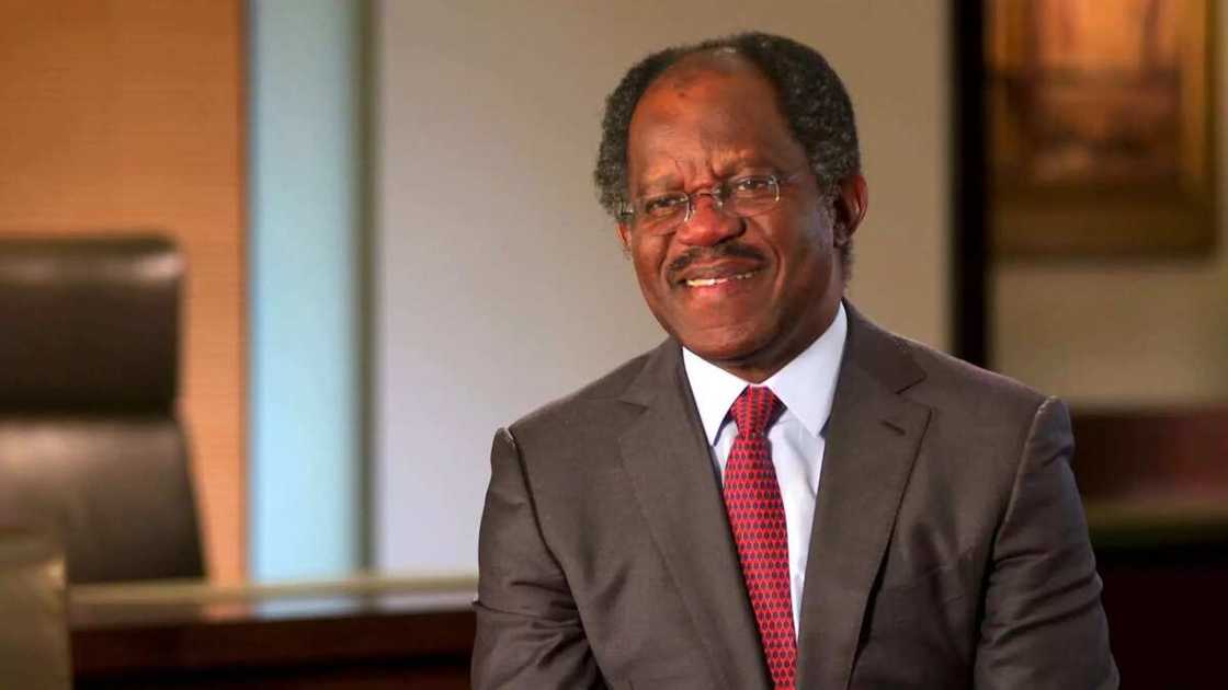 Adebayo Ogunlesi biography and family