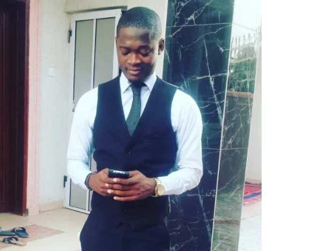 Man gets suspended for asking priest STRANGE questions (photo) Man gets suspended for asking priest STRANGE questions (photo)