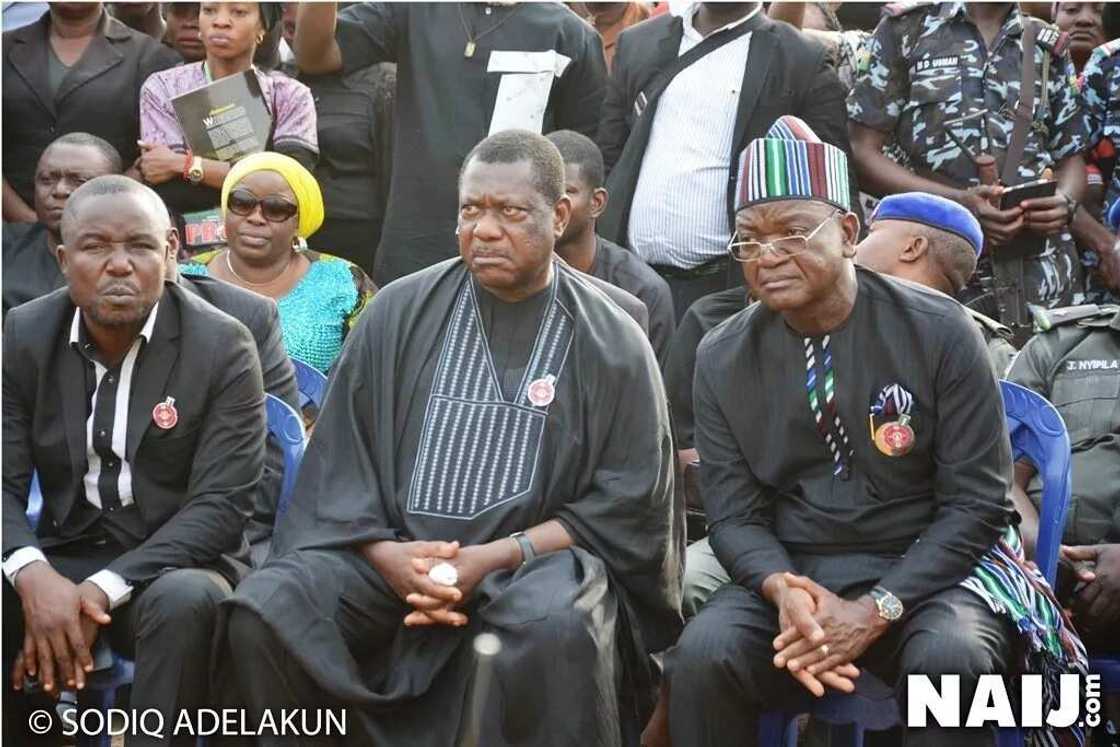 Tsuguni bata kare ba: Wani sabon rikici tsakanin Hausawa da wasu matasa ya kara barkewa a jihar Benuwe Tsuguni bata kare ba: Wani sabon rikici tsakanin Hausawa da wasu matasa ya kara barkewa a jihar Benuwe