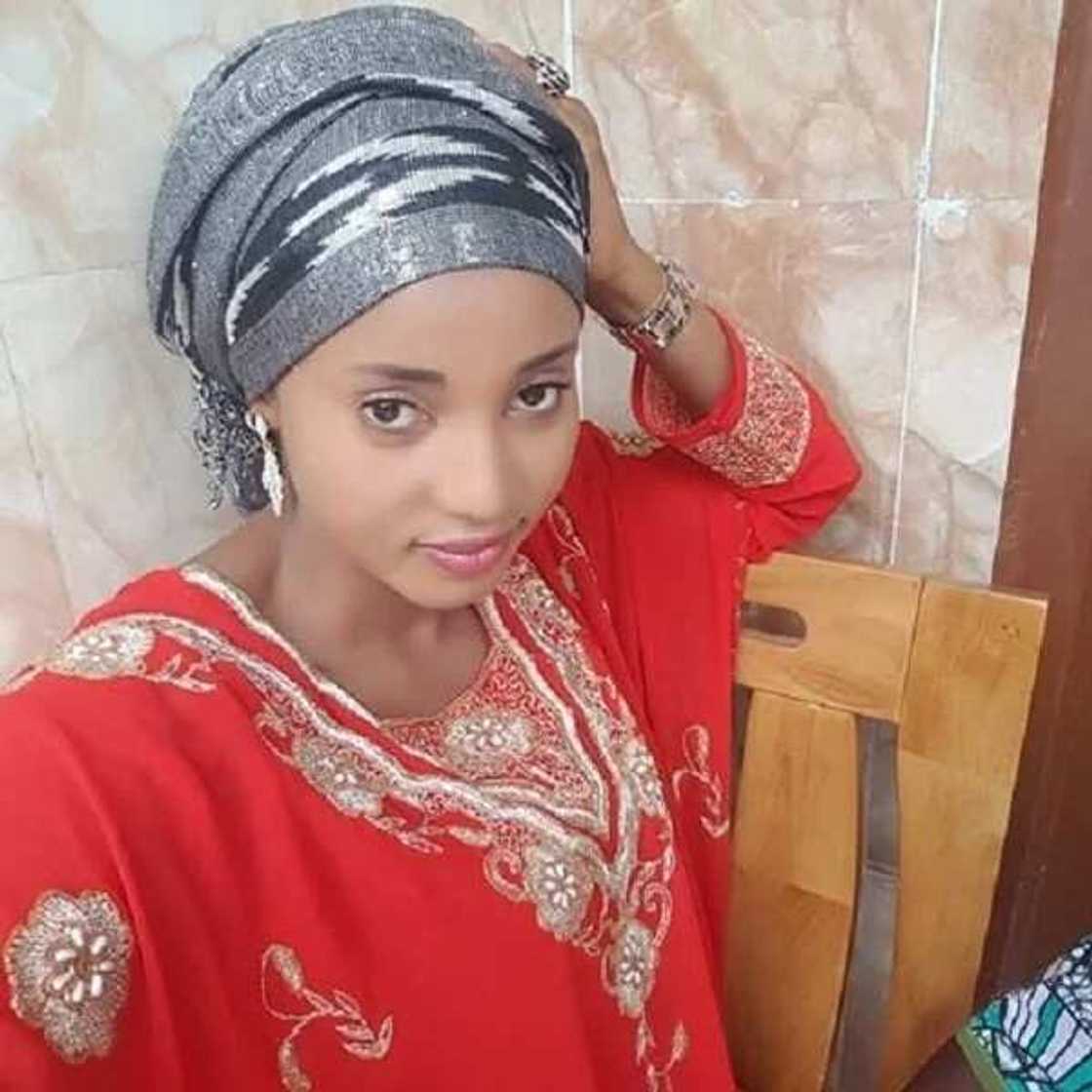 Dandalin Kannywood: Da sana'ar fin nike ci da kai na da kuma iyaye na - Hafsat Idris