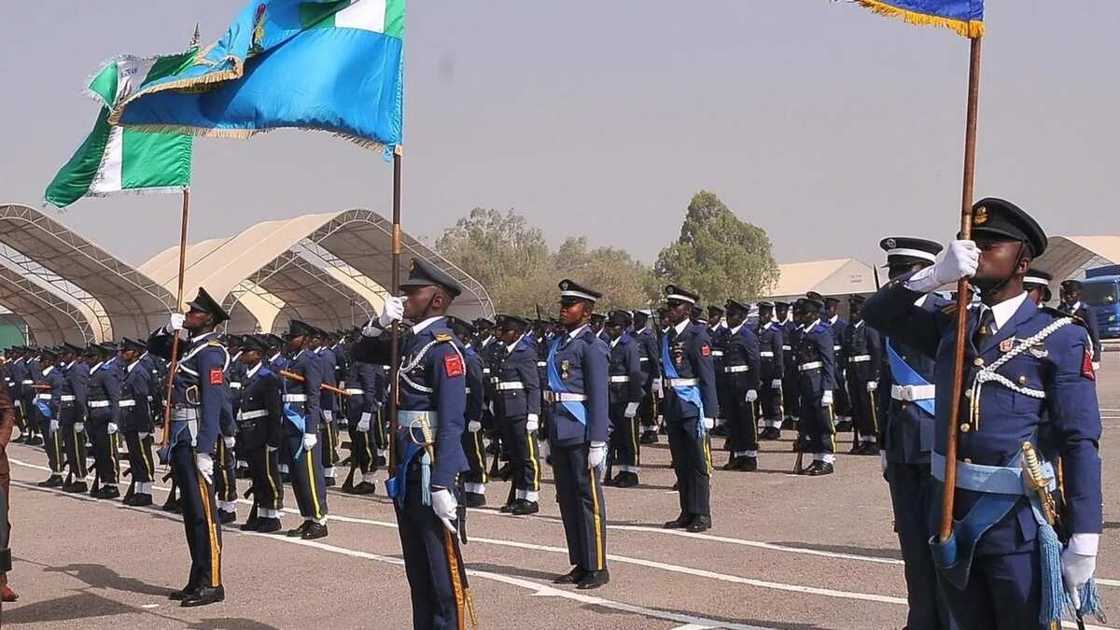 Nigerian air force uniform: colors and ranks