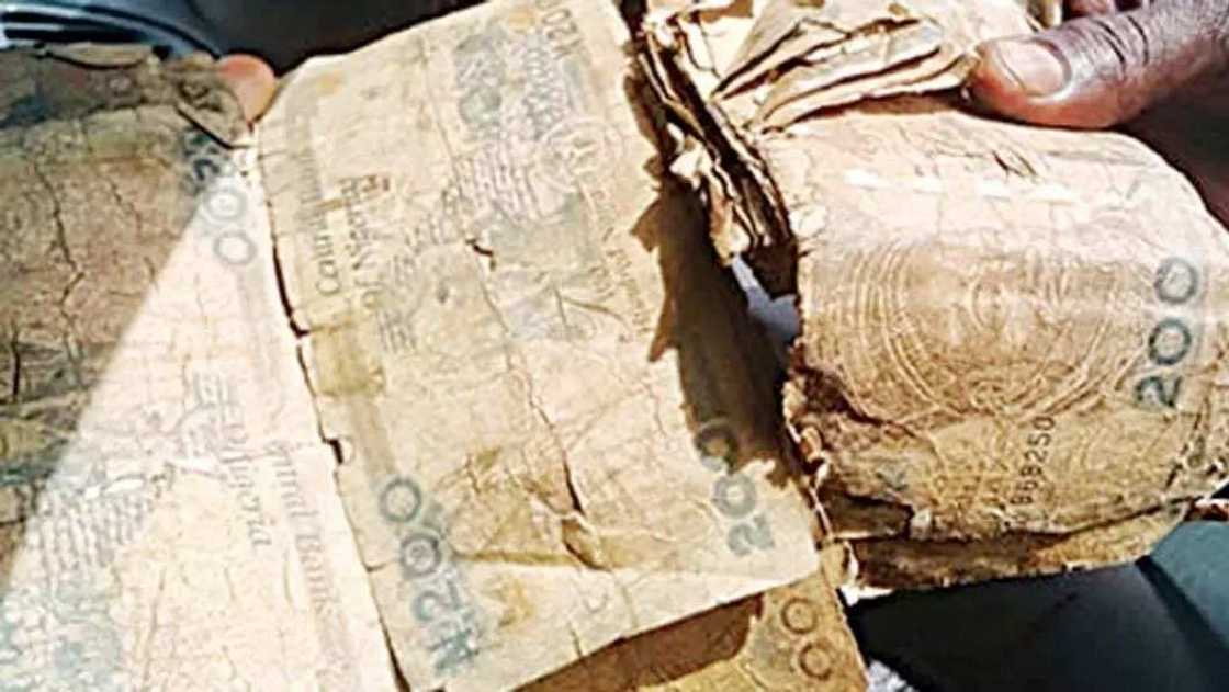 Wani Dan Achaba ya ci dan banzan duka yayin da fada ya kaure akan wata tsohuwar N200 Wani Dan Achaba ya ci dan banzan duka yayin da fada ya kaure akan wata tsohuwar N200