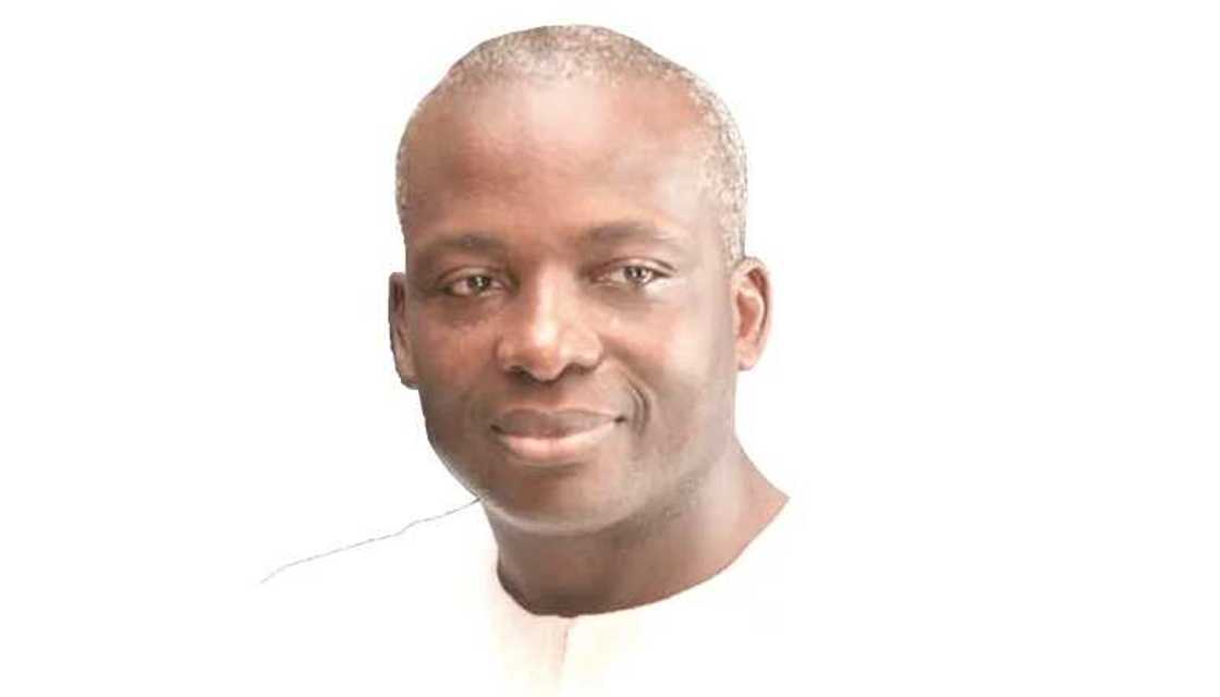 Sanatoci sun ja-kunnen Kwamitin Gwamna El-Rufai a kan bada shawarar kara kudin fetur Sanatoci sun ja-kunnen Kwamitin Gwamna El-Rufai a kan bada shawarar kara kudin fetur