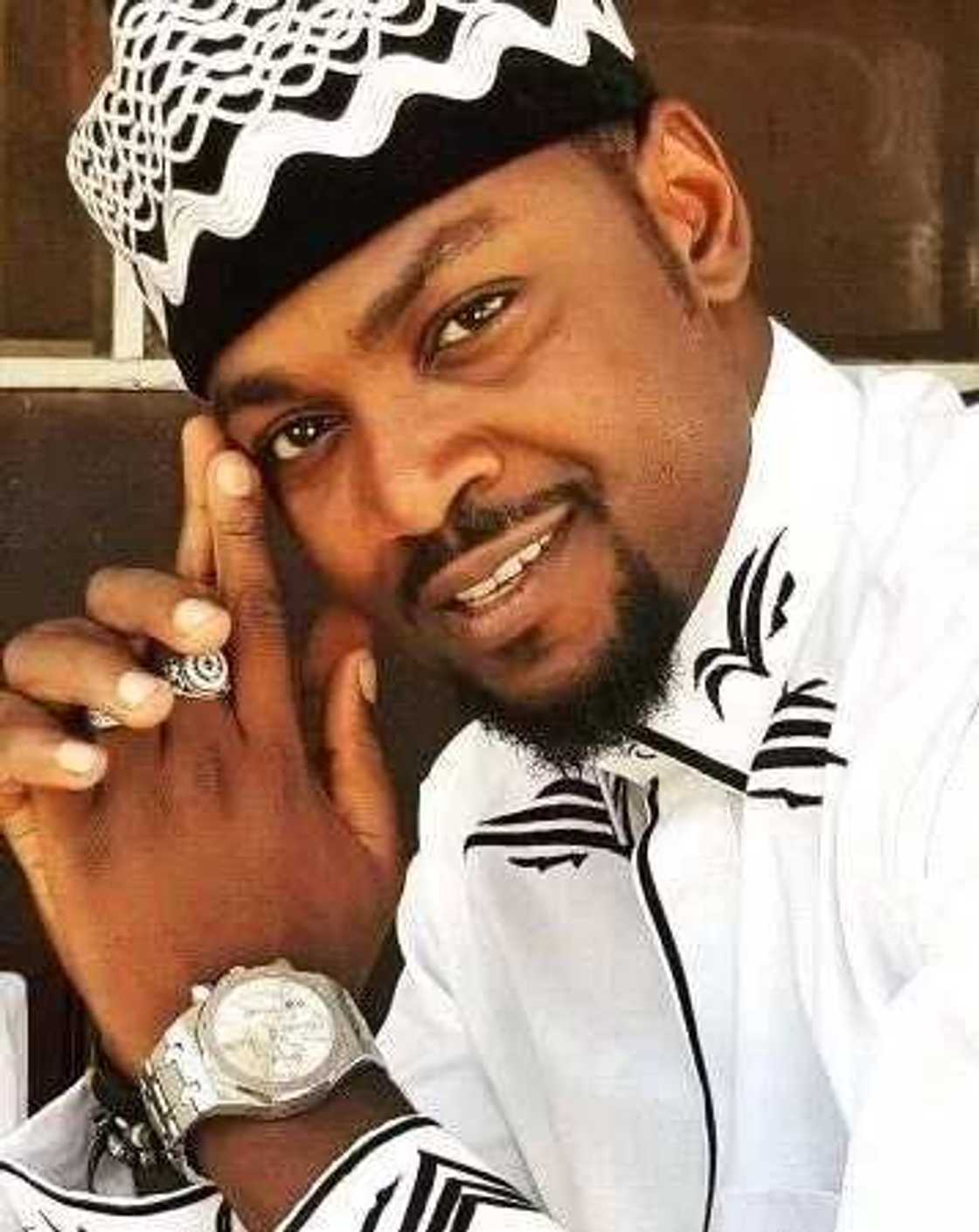 Hotunan yariman Arewa guda 8- Adam Zango Hotunan yariman Arewa guda 8- Adam Zango