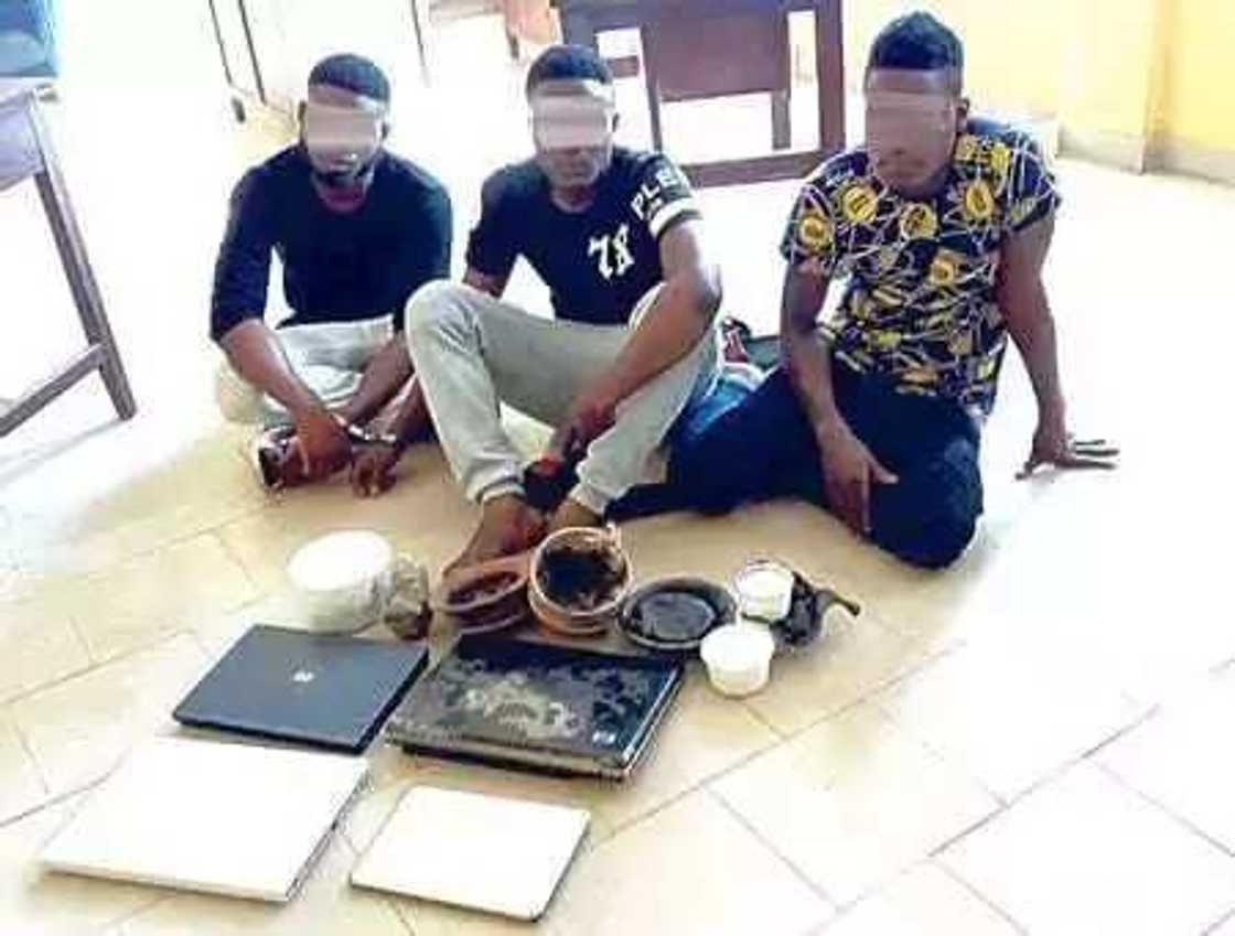 An kama wasu yan dan fara masu amfani da yanar gizo An kama wasu yan dan fara masu amfani da yanar gizo