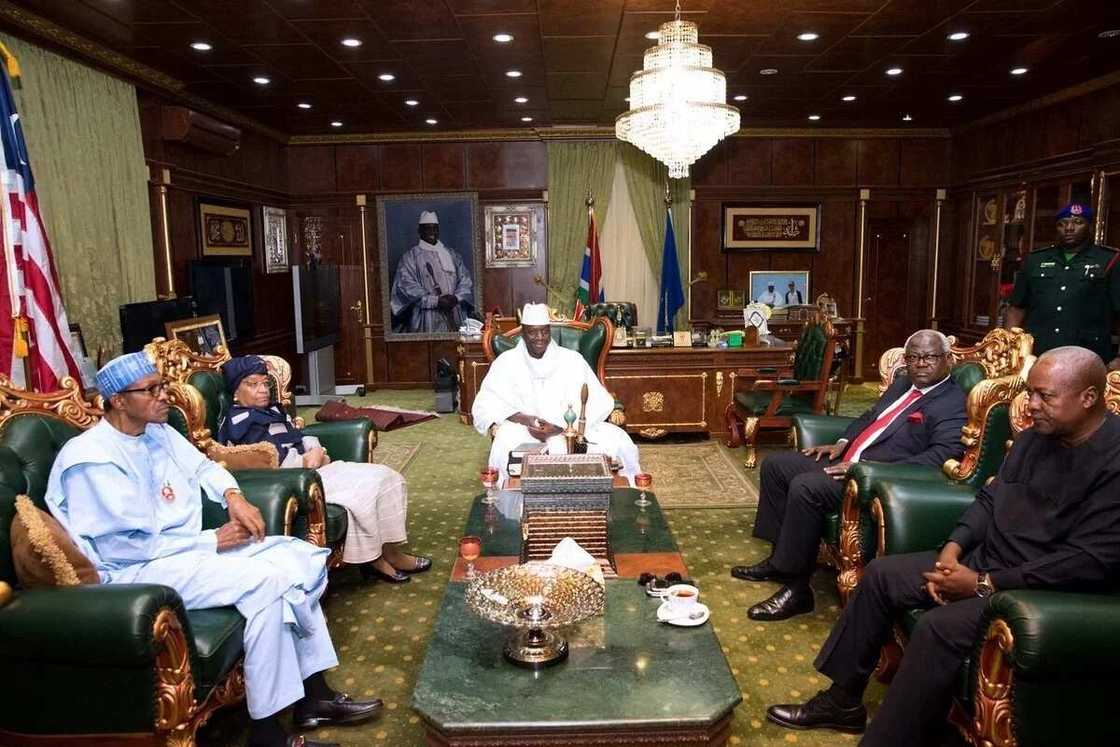 Just in: ECOWAS leaders arrive, meet Buhari over Gambia (Videos)