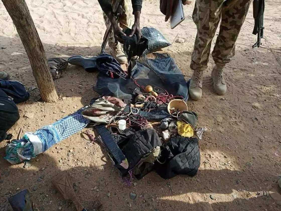 Exercise Cat Race: Troops arrest herdsmen while setting ablaze Gwamba village Exercise Cat Race: Troops arrest herdsmen while setting ablaze Gwamba village