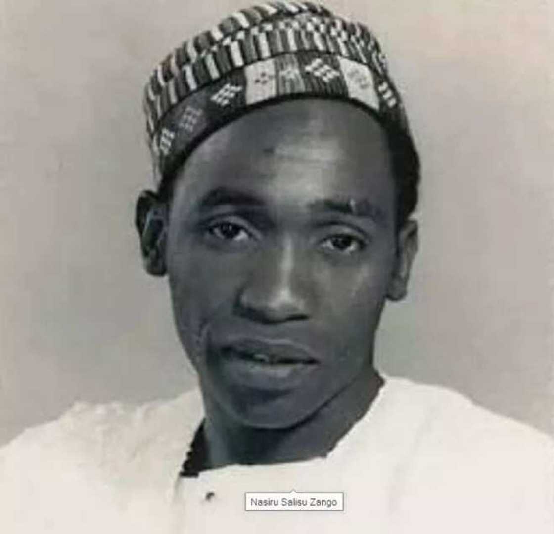 Tuna baya: Kalli hotunan Maitama Sule yayin dayake ganiyar kuruciyarsa Tuna baya: Kalli hotunan Maitama Sule yayin dayake ganiyar kuruciyarsa