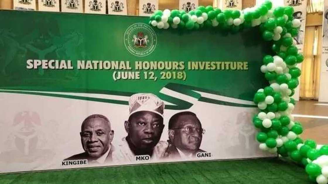 12 ga watan Yuni: Dubi yadda Buhari ya karrama Moshood Abiola 12 ga watan Yuni: Dubi yadda Buhari ya karrama Moshood Abiola