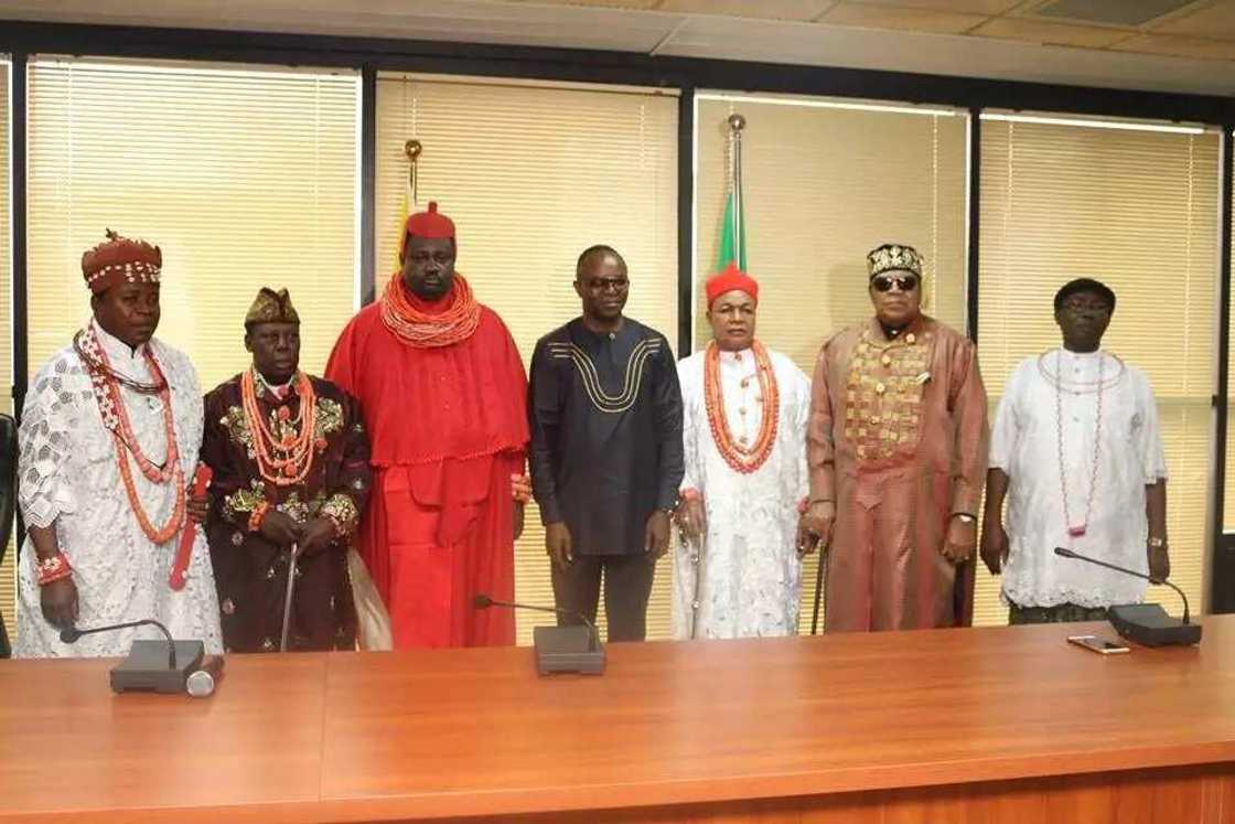 Farin jini daga Allah: Matasan yankin Neja Delta sun amince da takarar tazarcen Buhari Farin jini daga Allah: Matasan yankin Neja Delta sun amince da takarar tazarcen Buhari