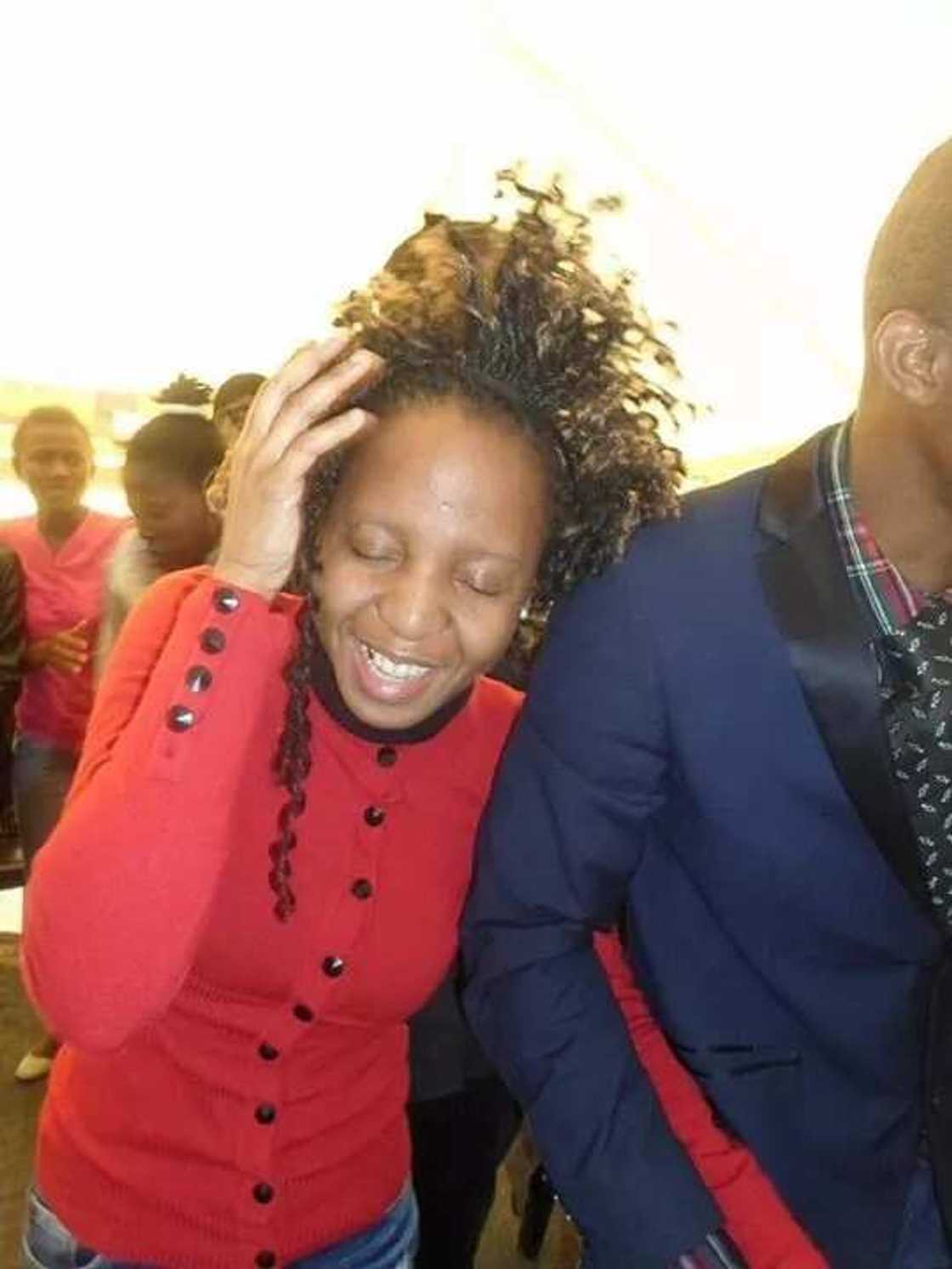 Pastor Turns Human Hair To Consumable During Prayers Pastor Turns Human Hair To Consumable During Prayers