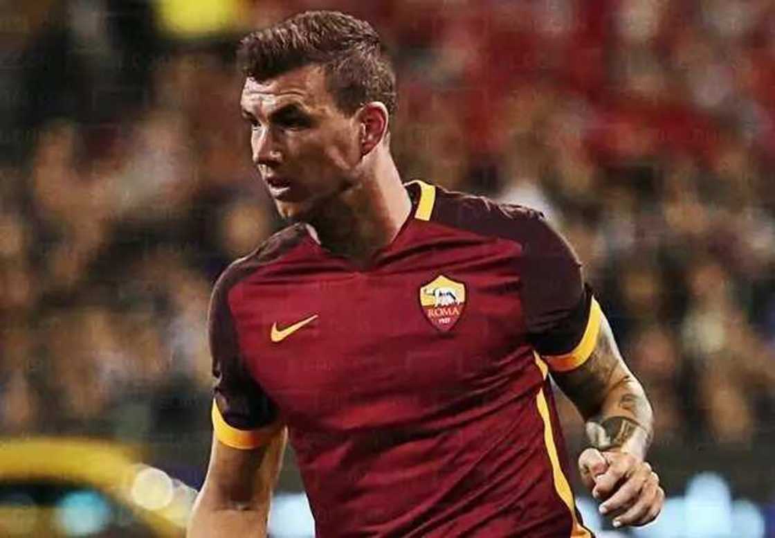 Edin Dzeko Edin Dzeko