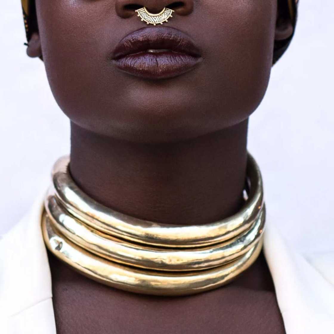 Golden jewelry Golden jewelry