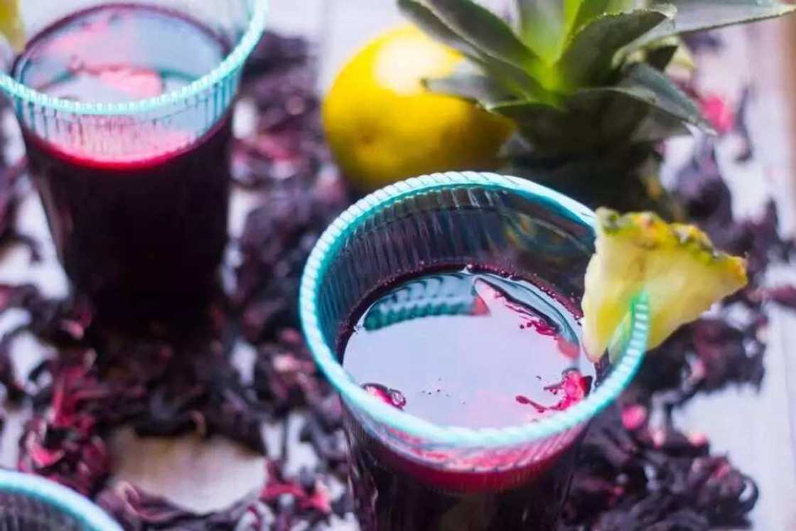 Nigerian Zobo drink recipe with pineapple Nigerian Zobo drink recipe with pineapple