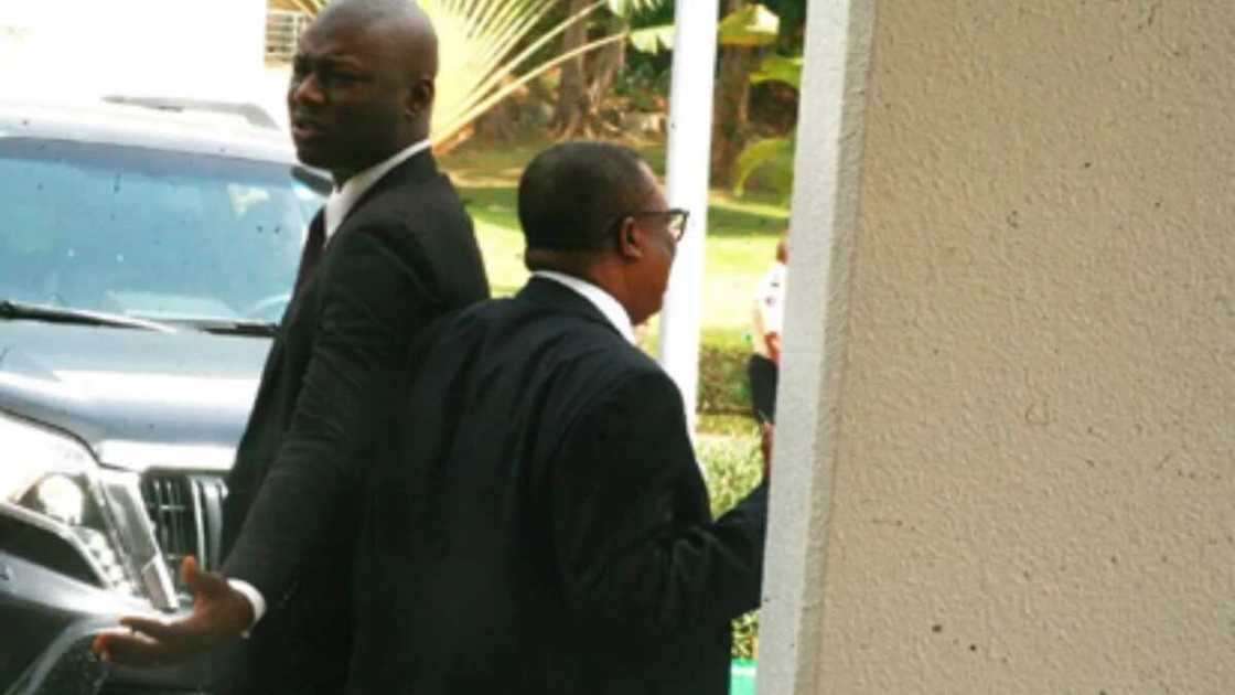 Suspended NIA boss Ayodele Oke weeps as he is barred from Aso Rock (photos) Suspended NIA boss Ayodele Oke weeps as he is barred from Aso Rock (photos)