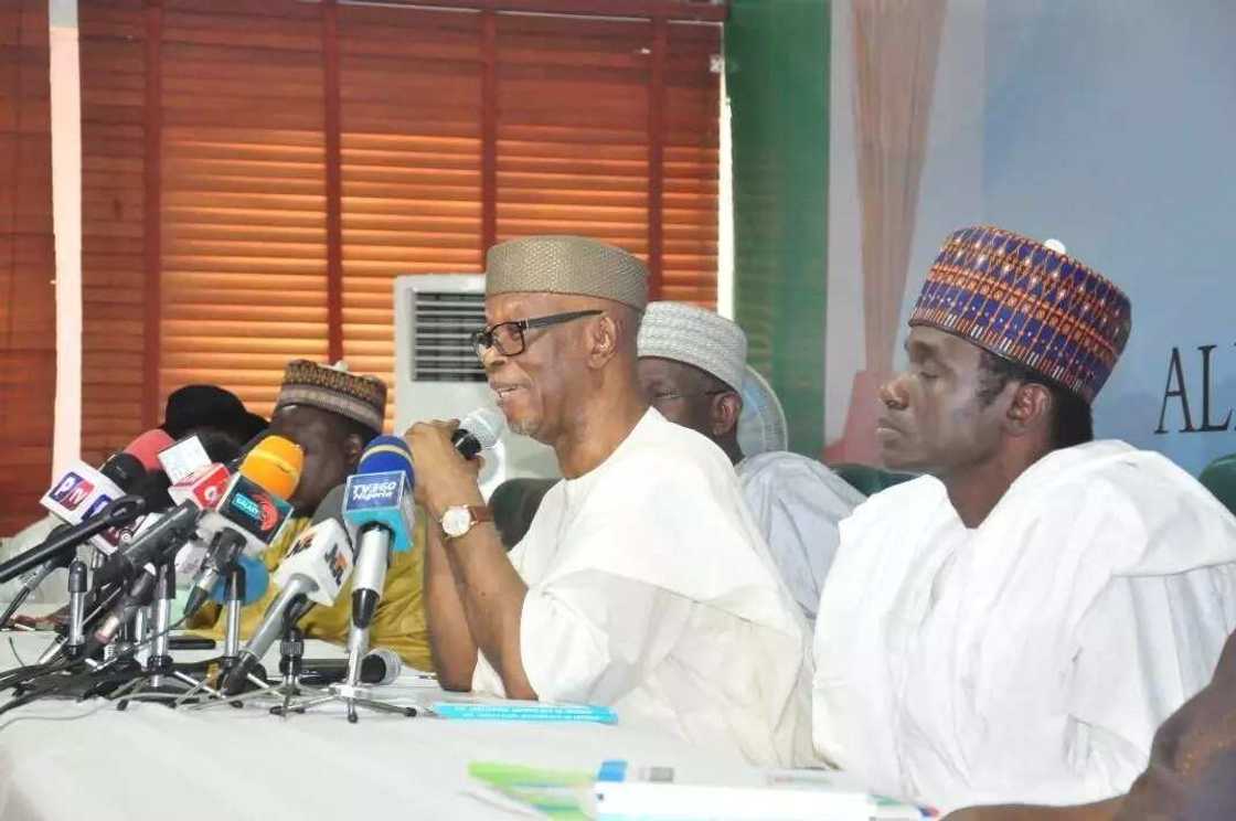 You have to work for Buhari’s re-election in 2019 - Oyegun tells party chairmen You have to work for Buhari’s re-election in 2019 - Oyegun tells party chairmen