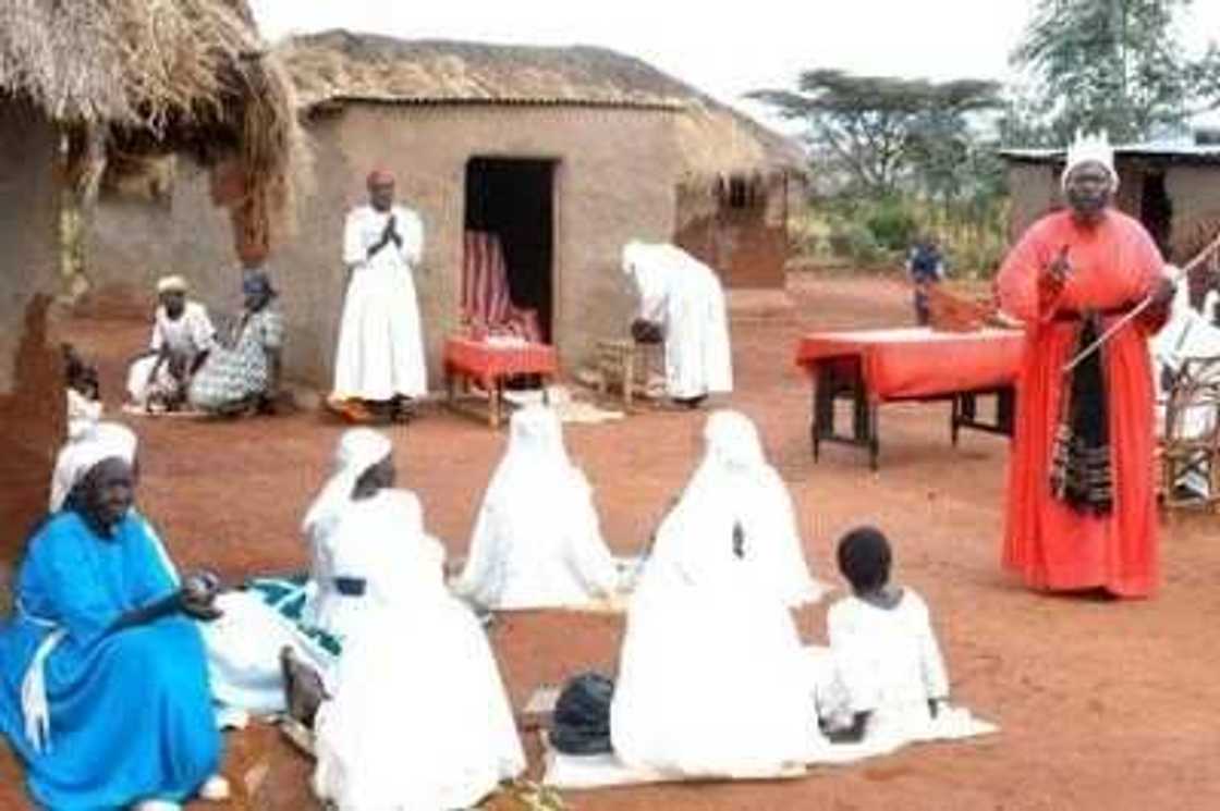 Self-acclaimed Living God In Kenya 'Jehovah Wanyonyi' Dies Of Malaria (Photos) Self-acclaimed Living God In Kenya 'Jehovah Wanyonyi' Dies Of Malaria (Photos)