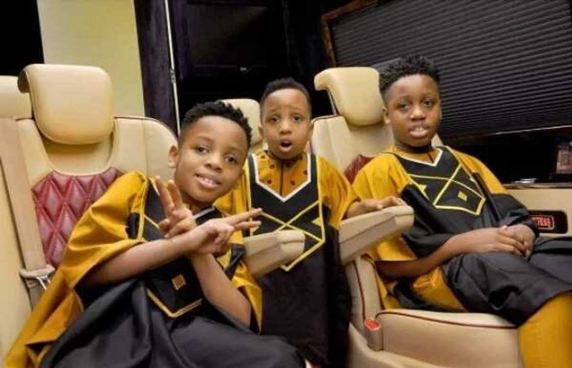 E-Money and his three sons rock matching agbada outfit to celebrate 1m IG followers (photos) E-Money and his three sons rock matching agbada outfit to celebrate 1m IG followers (photos)