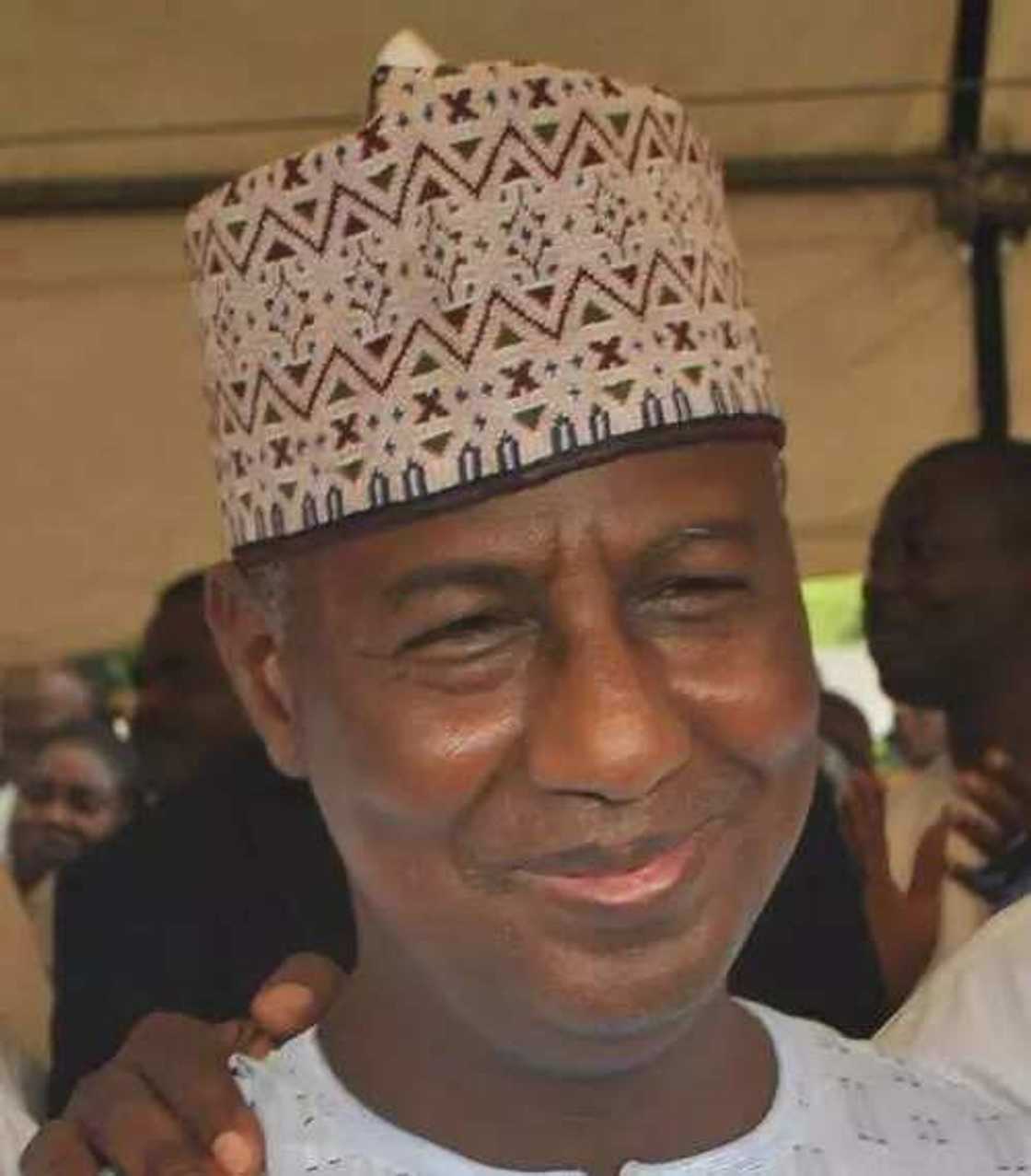 Ana neman tsohon Gwamnan Jihar Kebbi bisa zargin cin wasu kudi