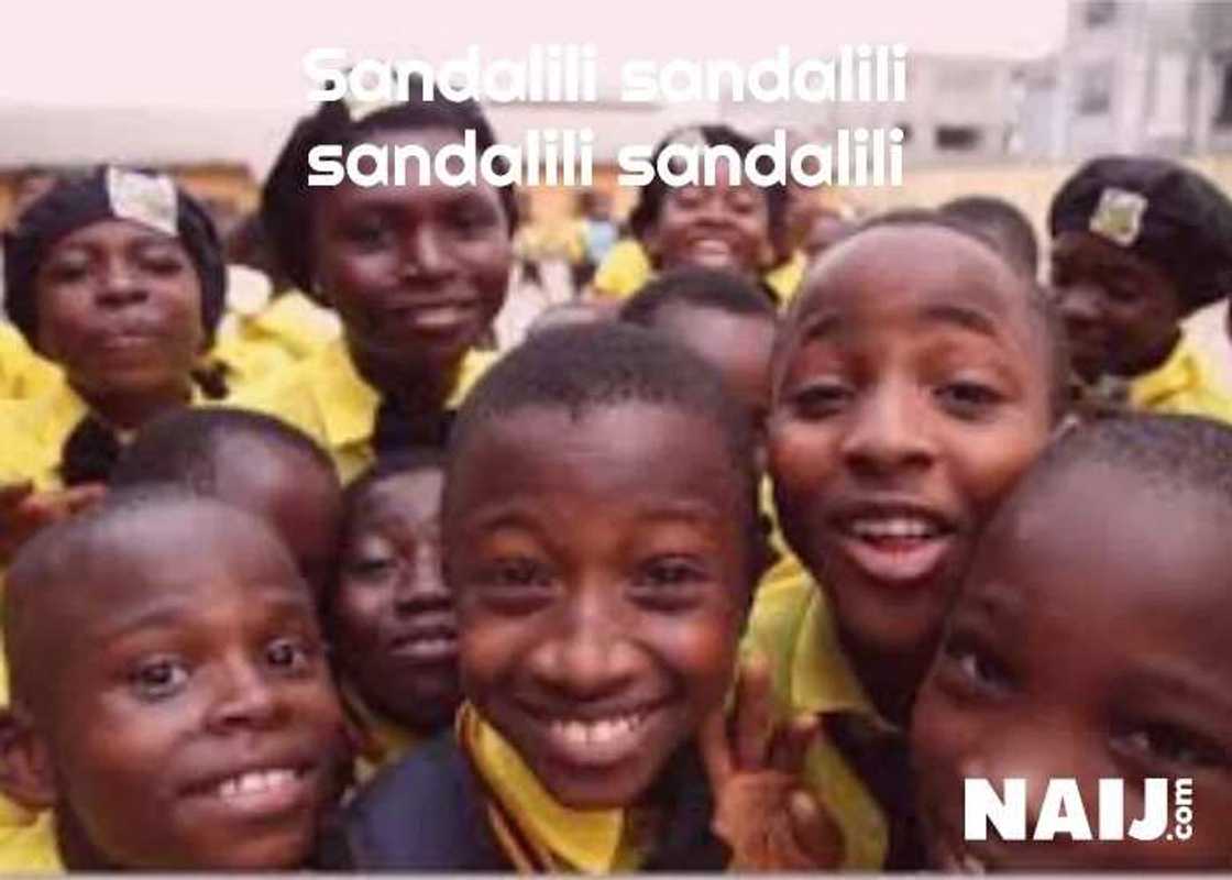 7 songs Nigerians have been singing wrongly 7 songs Nigerians have been singing wrongly