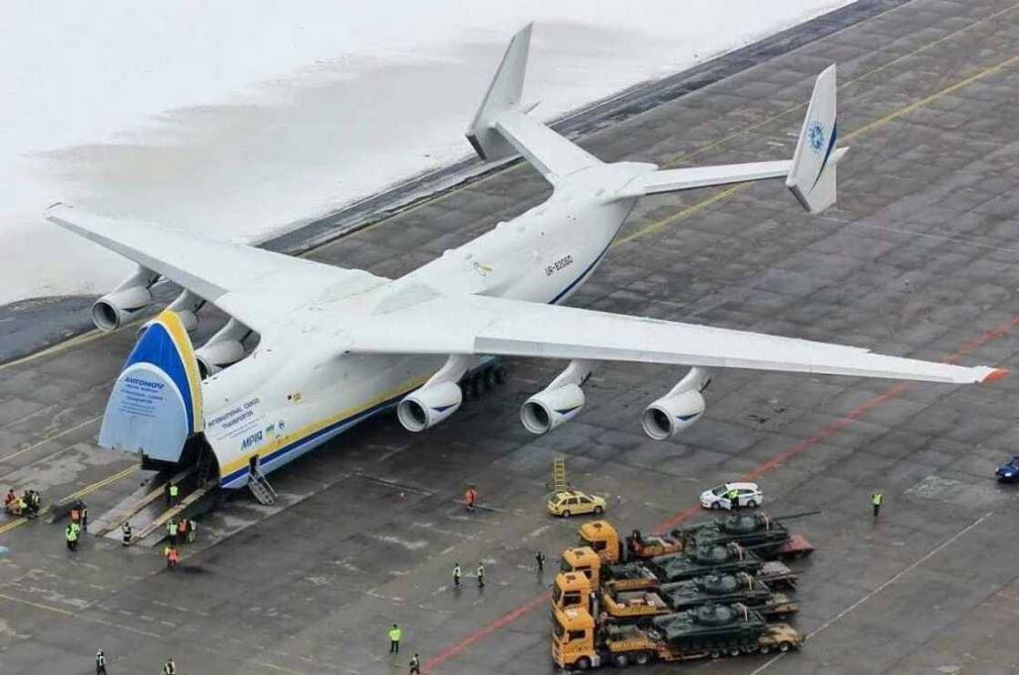 Dasuki Releases Images Of Weapons Bought By GEJ Dasuki Releases Images Of Weapons Bought By GEJ