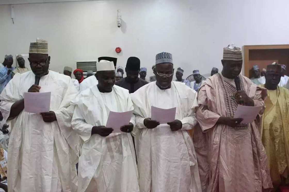 Zababbun 'yan majalisar da aka rantsar Zababbun 'yan majalisar da aka rantsar