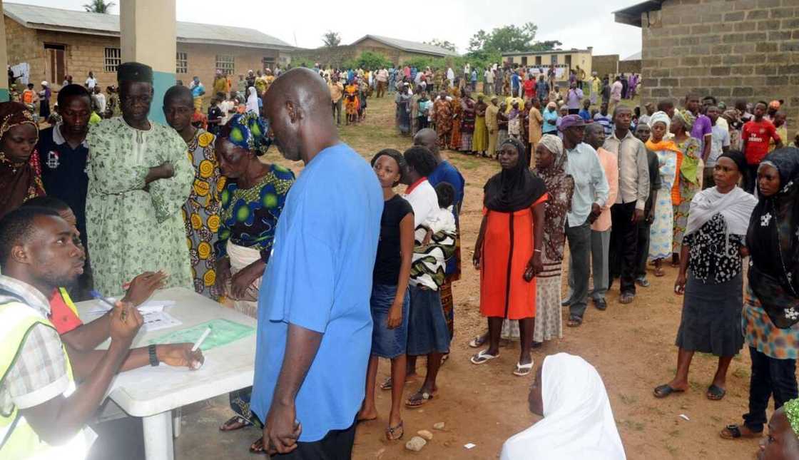 Majalisar dinkin duniya tace kusan mutum miliyan daya ne basu samun agaji a Najeriya Majalisar dinkin duniya tace kusan mutum miliyan daya ne basu samun agaji a Najeriya