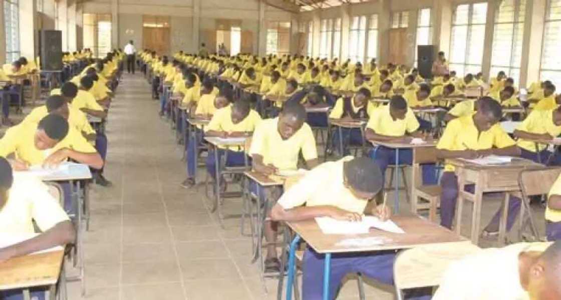 WAEC’s 2025 WASSCE results expose deep-rooted challenges in Nigeria’s secondary school examination system. WAEC’s 2025 WASSCE results expose deep-rooted challenges in Nigeria’s secondary school examination system.