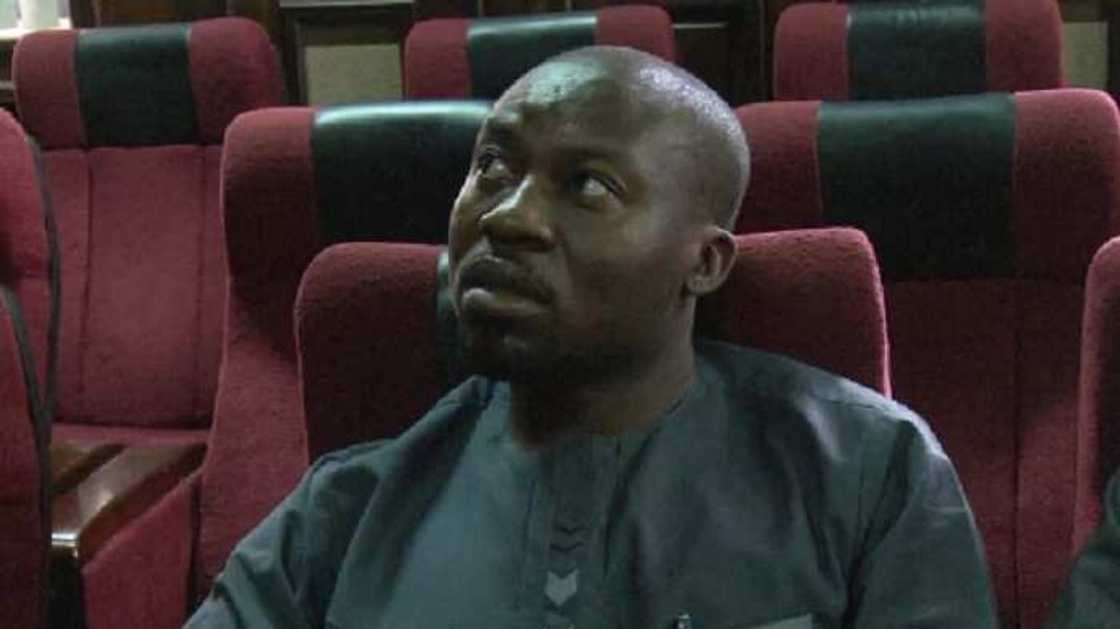 Yadda ta kwashe a tsakanin yaron wani tsohon gwamna da EFCC a gaban kuliya manta sabo Yadda ta kwashe a tsakanin yaron wani tsohon gwamna da EFCC a gaban kuliya manta sabo