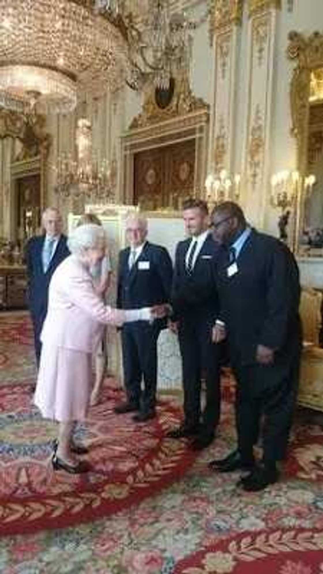 Queen of England Honours Nigerian Girl (Photos) Queen of England Honours Nigerian Girl (Photos)